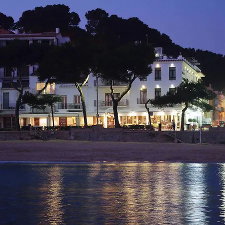 호텔 Hotel Llafranch