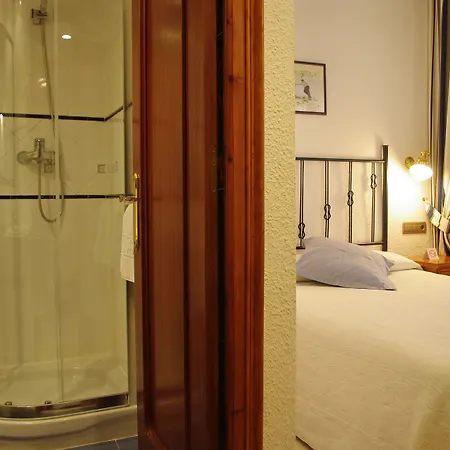 Hotel Llafranch יפראנק