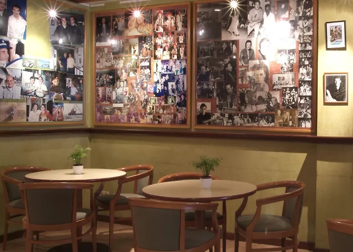 雅弗郎其酒店 酒店